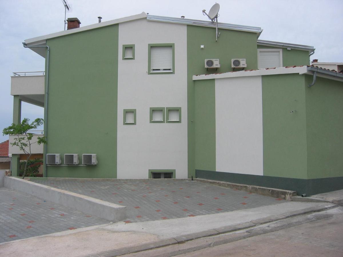 -Villa Sjor -Primosten-Apartmani- Has 2 Large Apartments And 2 Smaller Ones -Primosten Lokvice 6 Dış mekan fotoğraf